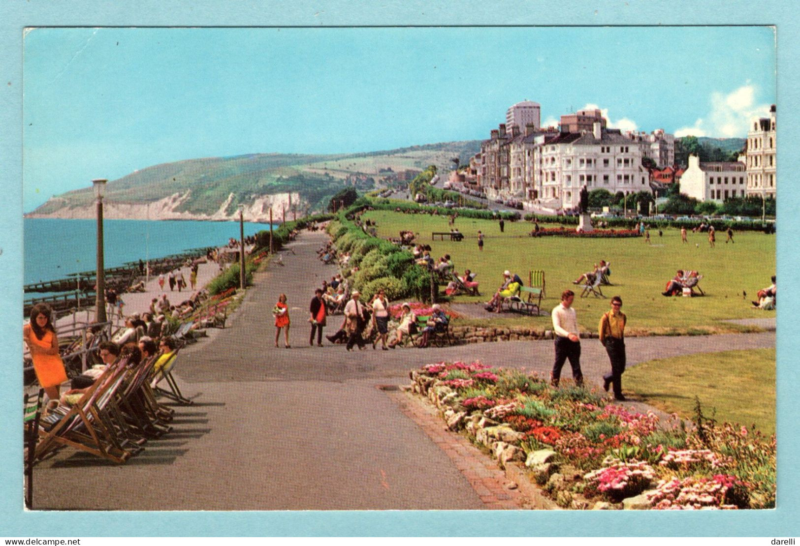 CP Angleterre - Easbourne-  The Lawns From The Wish Tower  -- Les Pelouses De La Wish Tower - Eastbourne