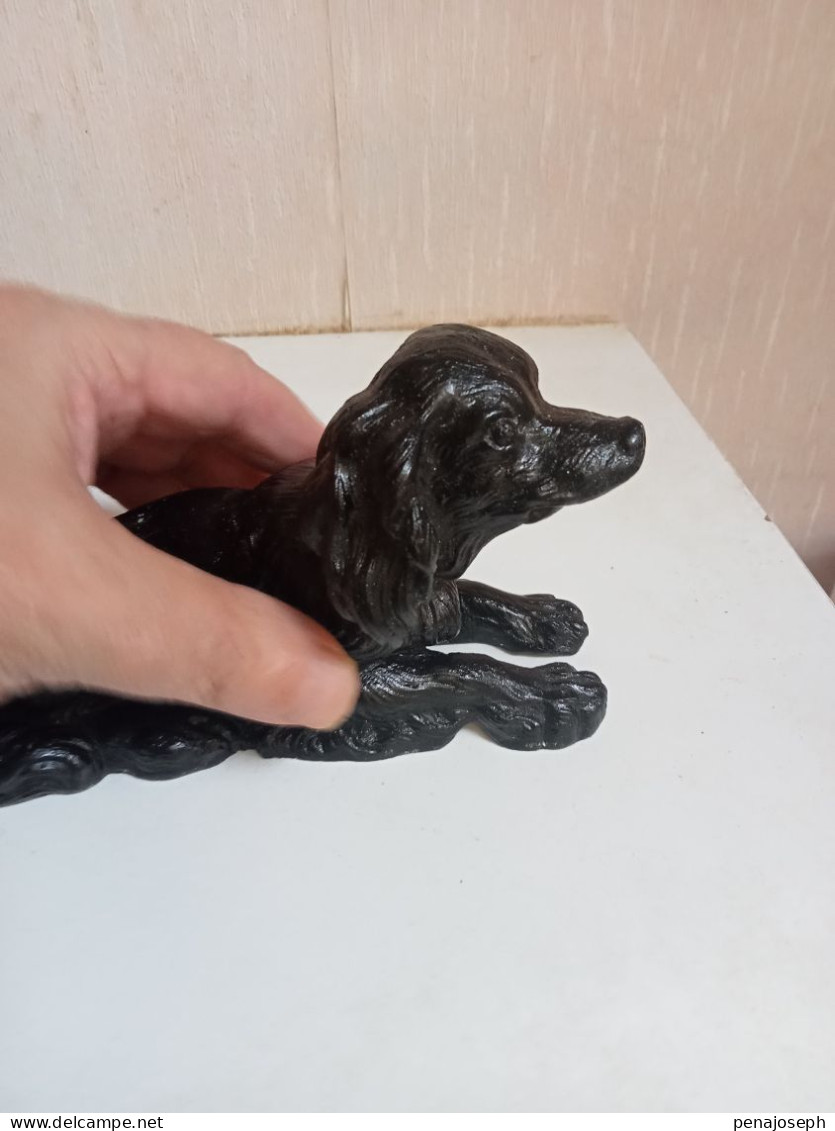 statuette chien en fonte de fer ancien longueur 16 cm