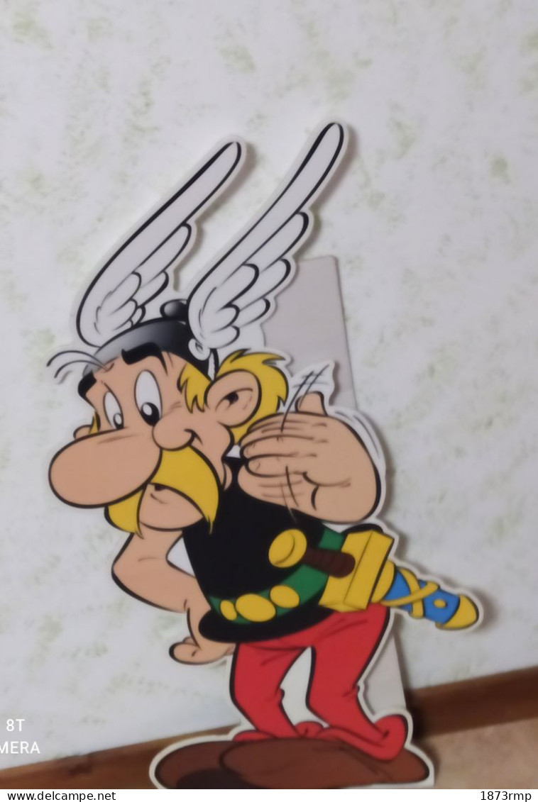 ASTERIX , PUBLICITE 72 Cm Hauteur, CARTON DE PRESSE - Autres Accessoires