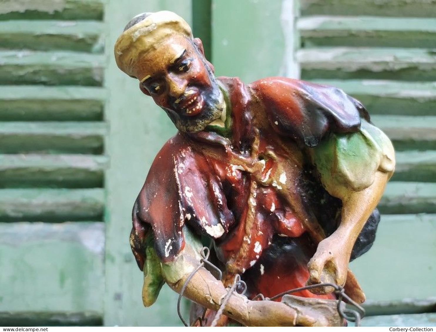 Ancienne Sculpture Sujet Orientaliste Porteur d'Eau Maroc Signée et datée 1957