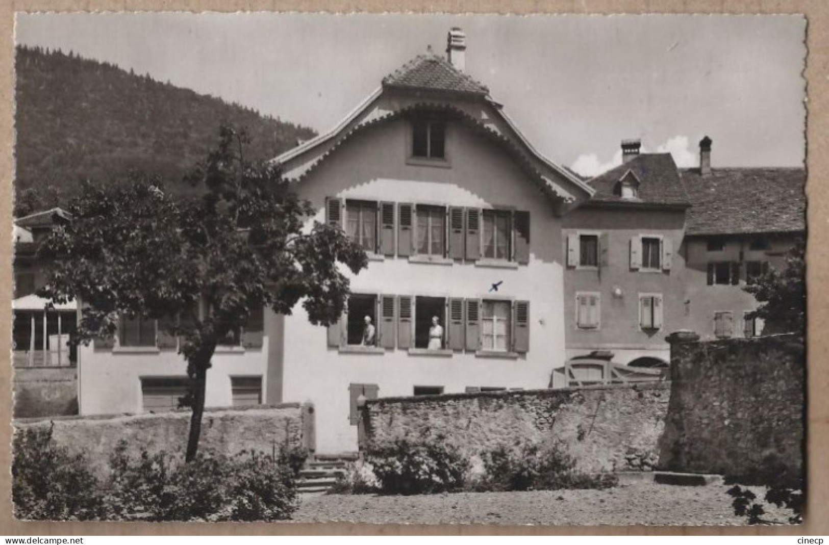 CPSM SUISSE - OLLON - Pension Cossy - TB PLAN Façade Devanture Avec Animation Aux Fenêtres 1947 - Ollon