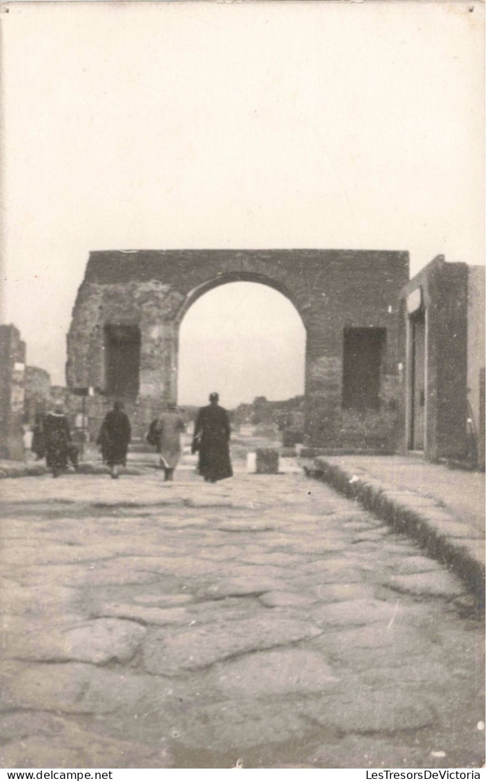 PHOTOGRAPHIE - Ruines D'une Ancienne Ville - Carte Postale Ancienne - Photographs