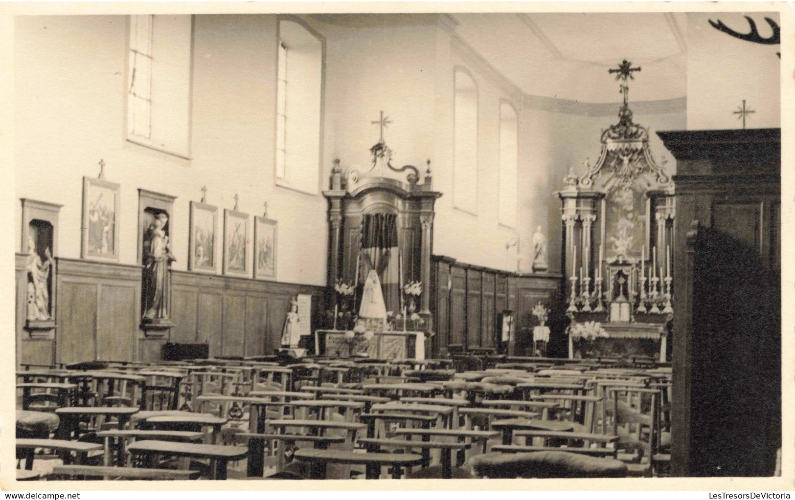 BATIMENTS - Eglise - Intérieur D'une églsie - Carte Postale Ancienne - Churches & Cathedrals