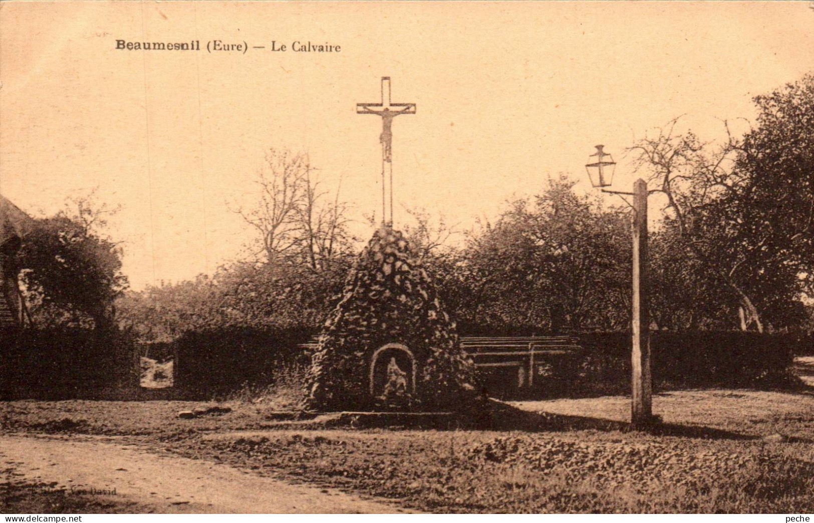 N°112959 -cpa Beaumesnil -le Calvaire- - Beaumesnil