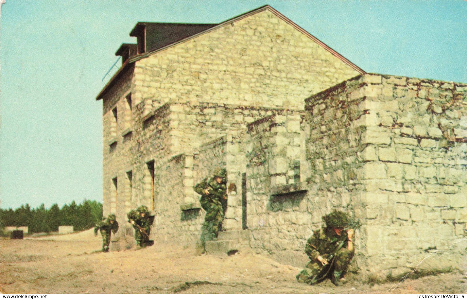 MILITARIA - Soldats -  Exercice De Combat De Rue - Colorisé - Carte Postale Ancienne - Otras Guerras