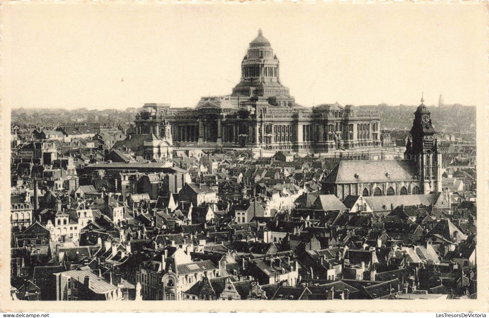 BELGIQUE - Bruxelles - Palais De Justice Et église De La Chapelle - Carte Postale Ancienne - Monumenti, Edifici