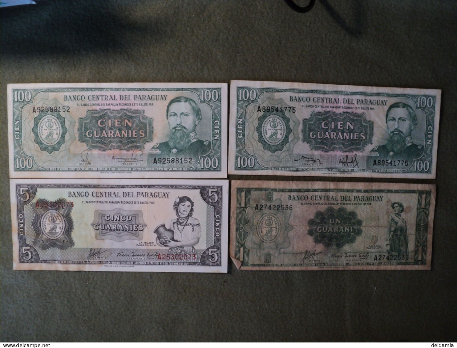 PARAGUAY. LOT DE 4 BILLETS DE BANQUE DIFFERENTS. ANNEES 1960 / 80 - Paraguay