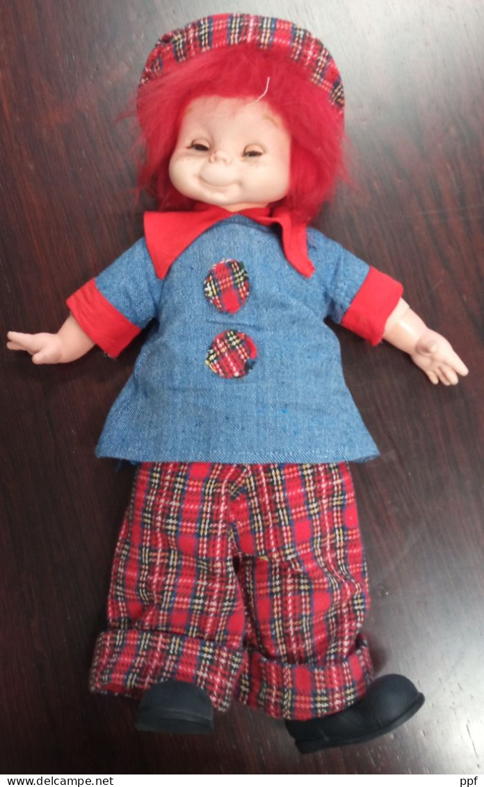 Bambola Di Pezza "Rosso Malpelo" Anni 80 In Condizioni Ottime, Come Da Immagini. - Dolls