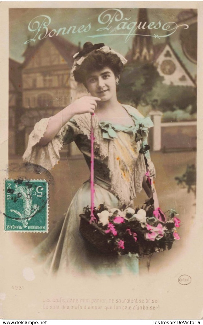 FETES ET VOEUX - Pâques - Une Femme Un Panier D'œufs - Colorisé - Carte Postale Ancienne - Pâques