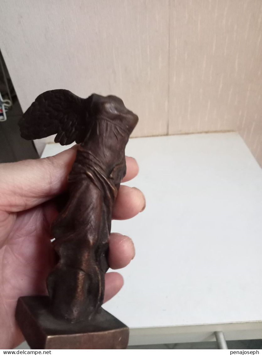 reproduction bronze La Victoire de Samothrace hauteur 12 cm