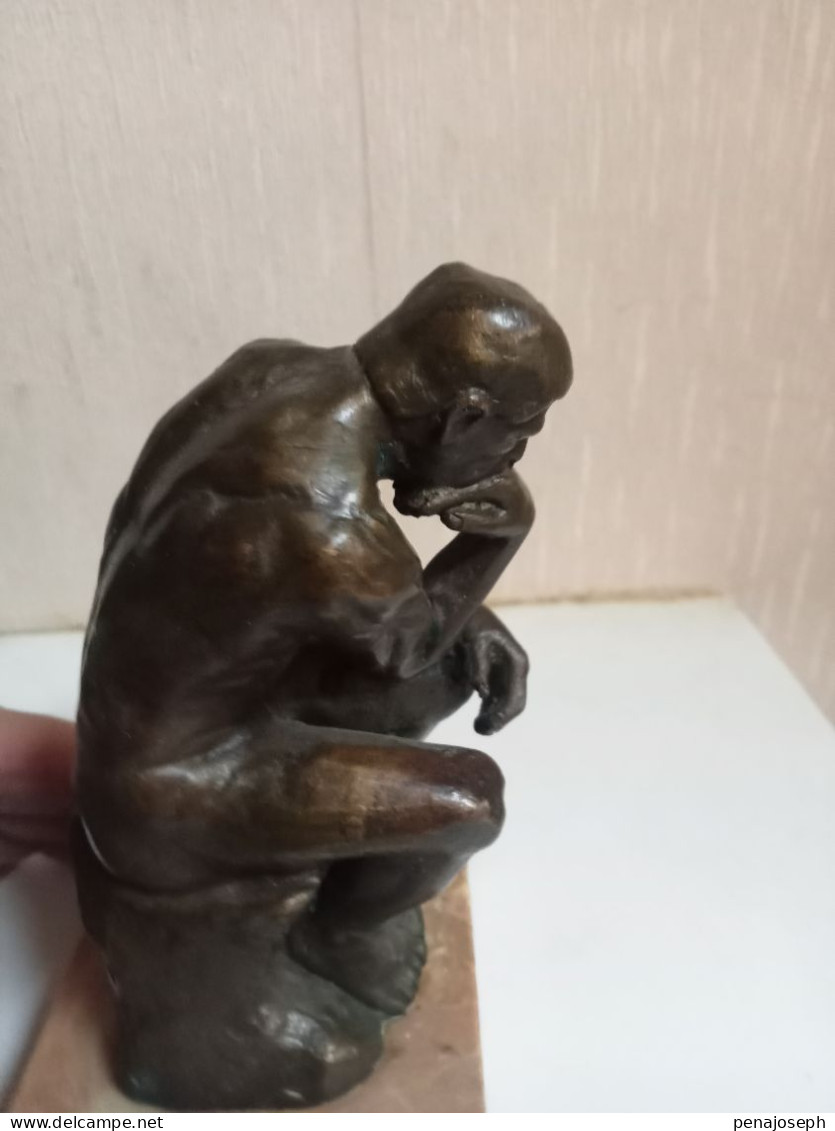 reproduction bronze Le penseur de Rodin sur socle en marbre hauteur 15 cm