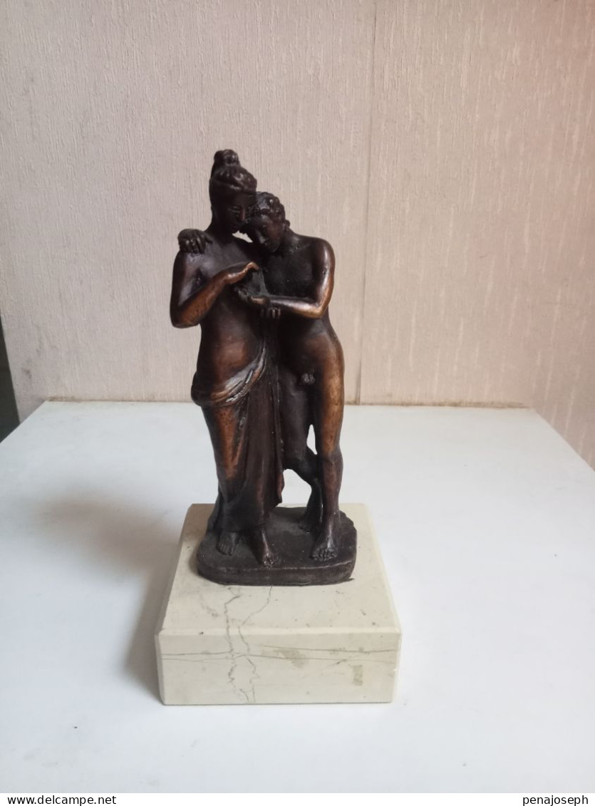 Sculpture Statue En Bronze Reproduction Amour Et Psyché Hauteur 17 Cm - Bronzes