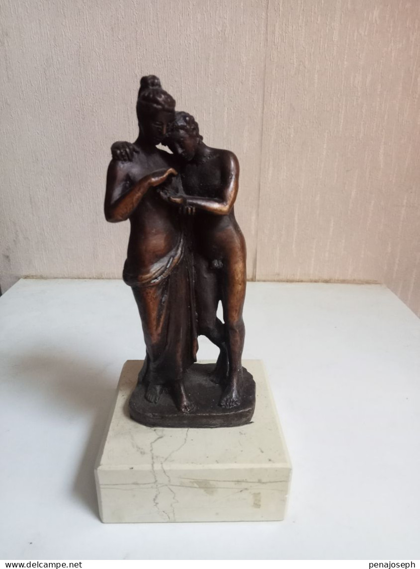 Sculpture Statue En Bronze Reproduction Amour Et Psyché Hauteur 17 Cm - Bronzes