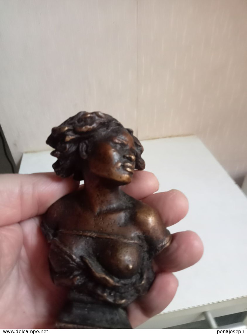 Sculpture statue en bronze reproduction négresse captive oeuvre de Carpeaux hauteur 10,5 cm