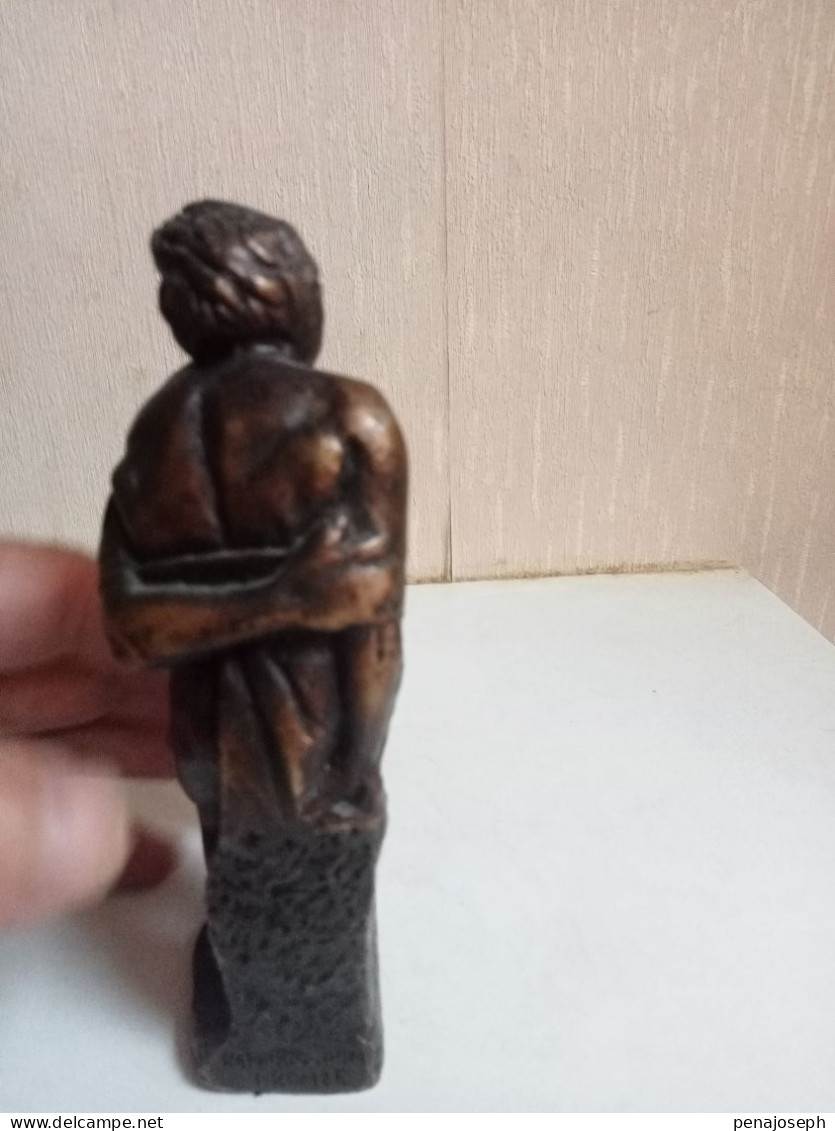 Sculpture figurine en bronze hauteur 14,5 cm