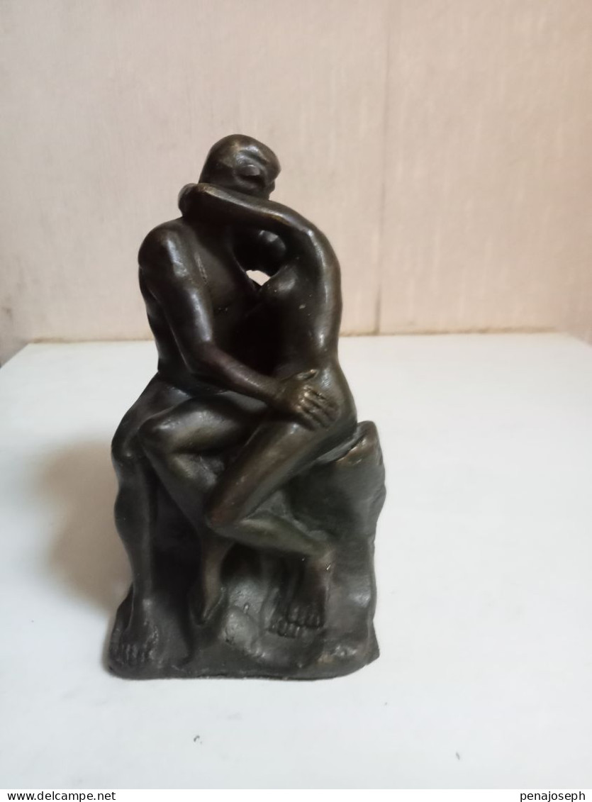 Reproduction Bronze Statue Le Baiser De Rodin Hauteur 13 Cm X 7 Cm - Bronzes