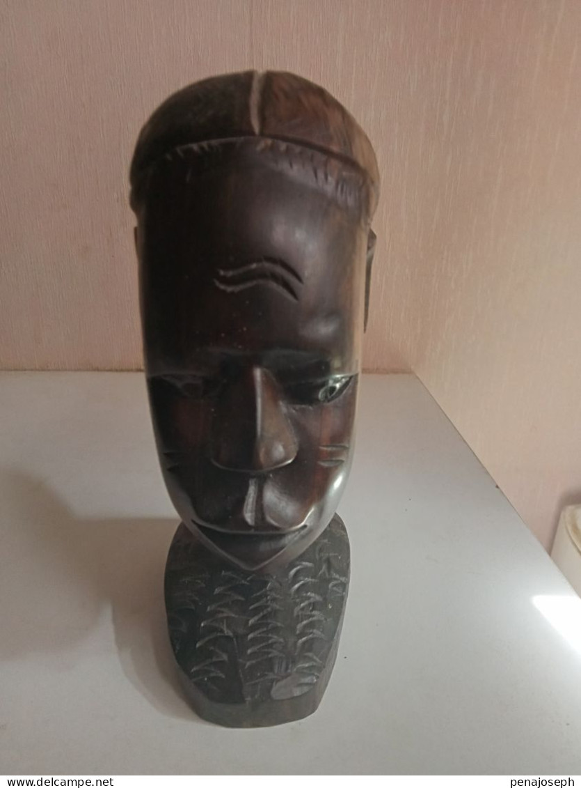 Statuette En Bois Art Africain Hauteur 19 Cm - Afrikaanse Kunst