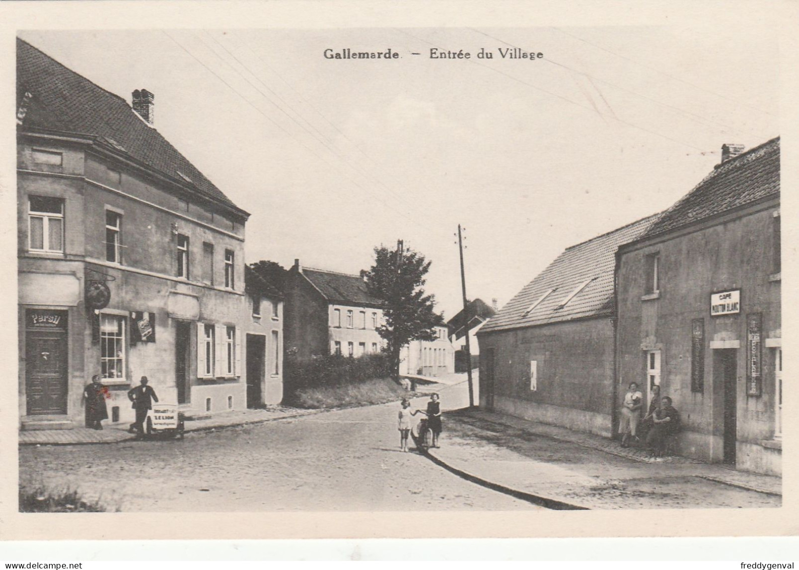 GAILLEMARDE ENTREE DU VILLAGE - La Hulpe