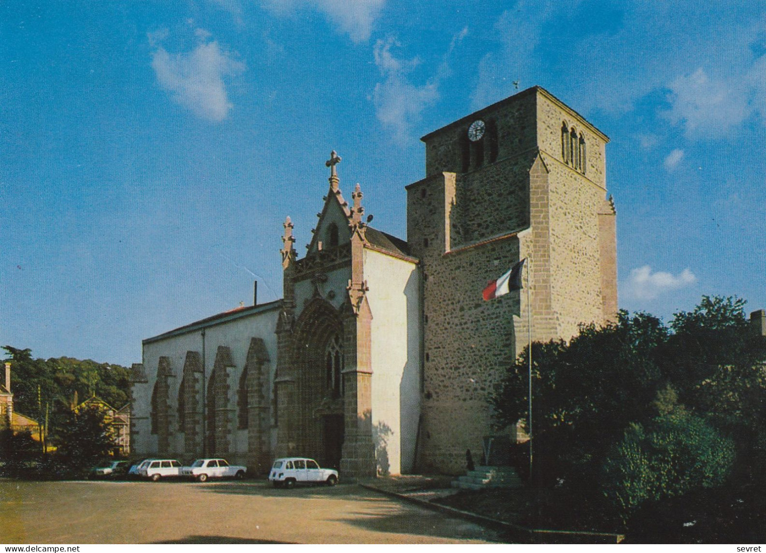 MONCOUTANT  -   L'Eglise CPM - Moncoutant