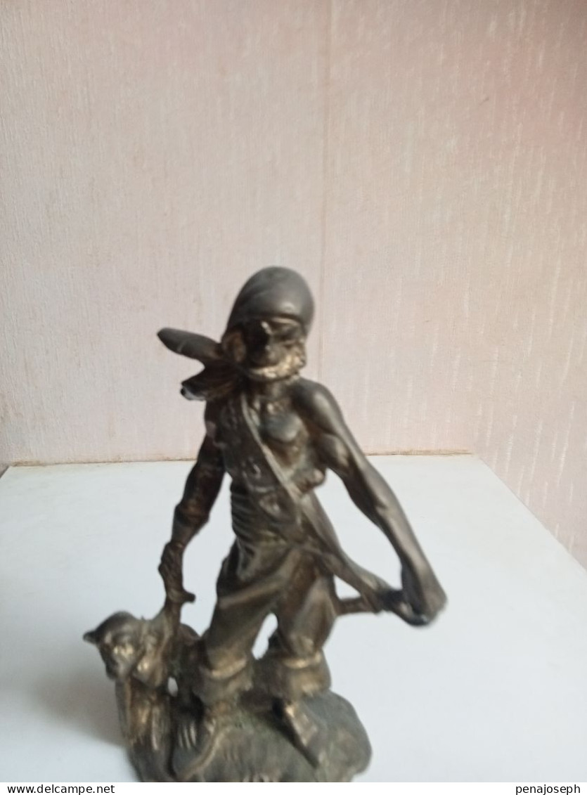 statuette en bronze doré pirate hauteur 18 cm