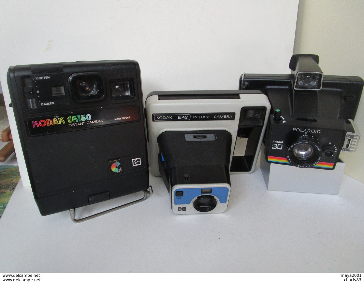 3  APPAREILS  PHOTO  POLAROID - Fotoapparate