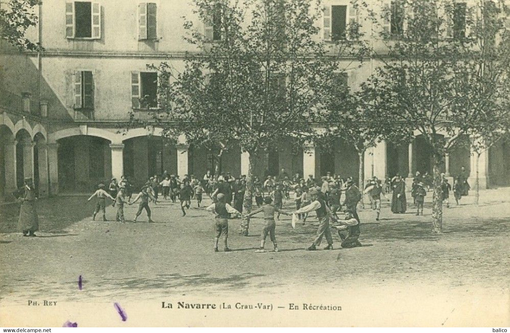 La Crau, La Navarre - L'École, Récréation - La Crau