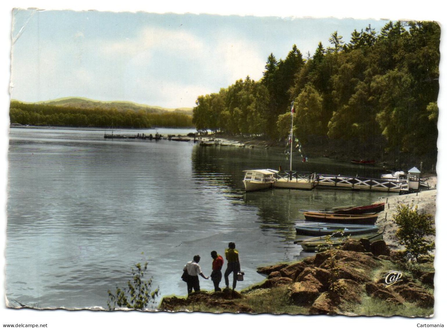 Lac Des Settons - L'Embarcadère - Montsauche Les Settons