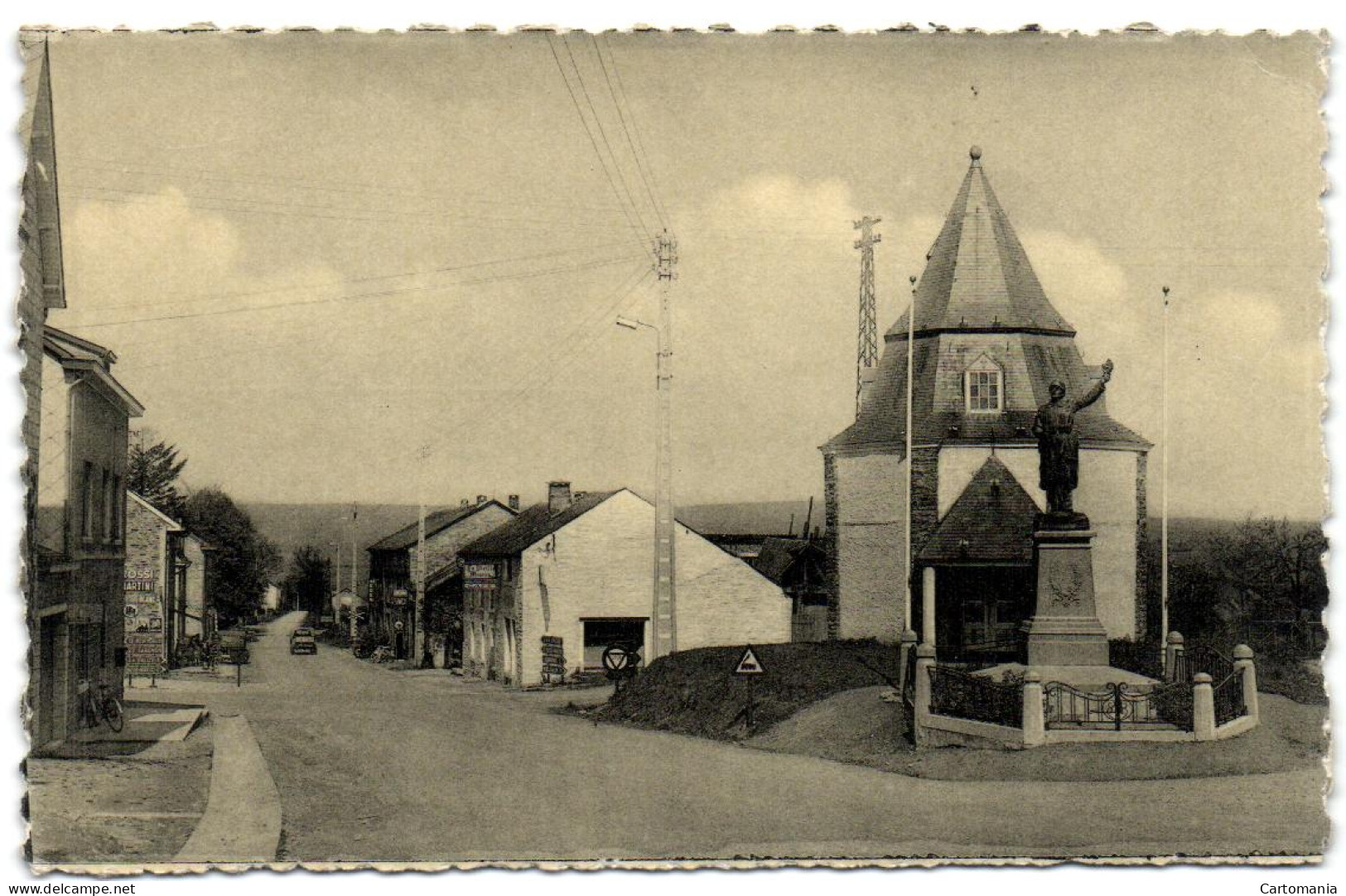 Lierneux - Monument 1914-18 Et Chapelle De La Salette - Lierneux