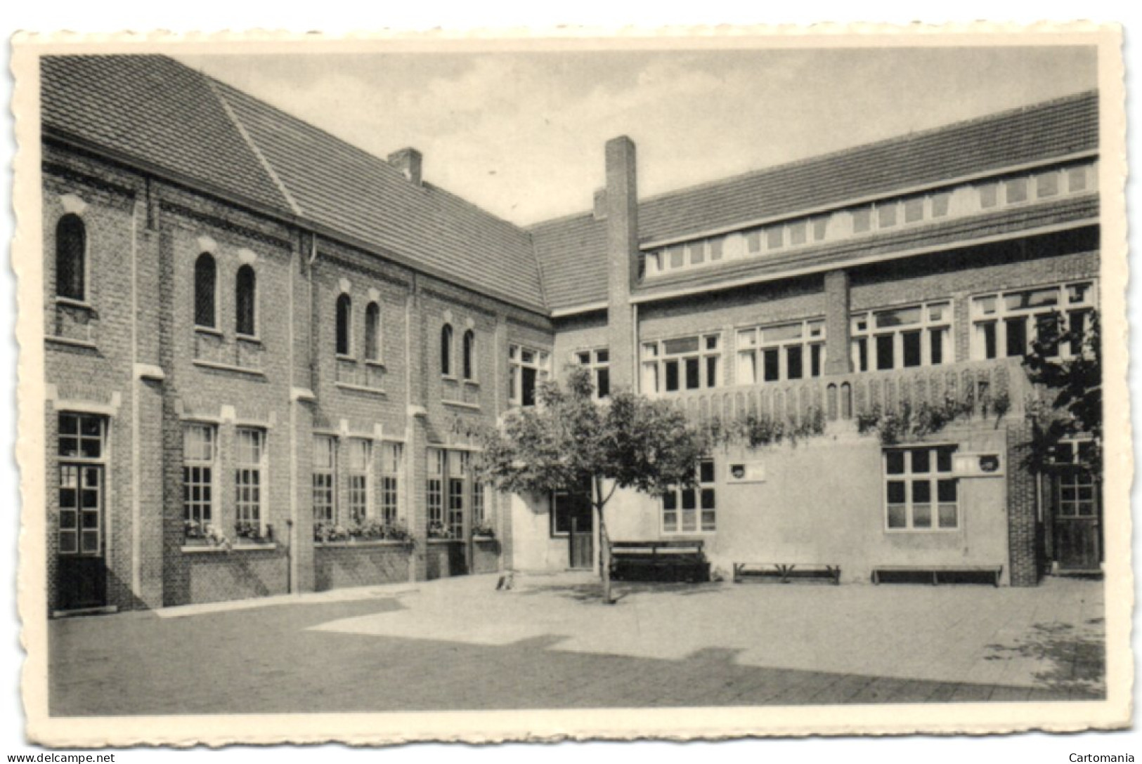 Ravels - O.L. Vrouw Van De Kempen - Open-lucht-school Voor Zwakke Meisjes - De Binnenkoer - Ravels