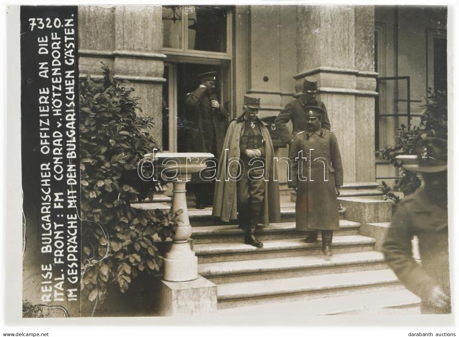 Cca 1916 Bolgár Tisztek Az Olasz Fronton Conrad Hötzendorf Tábornokkal Fotó, Kartonra Kasírozva / Bulgarian Officers Wit - Other & Unclassified