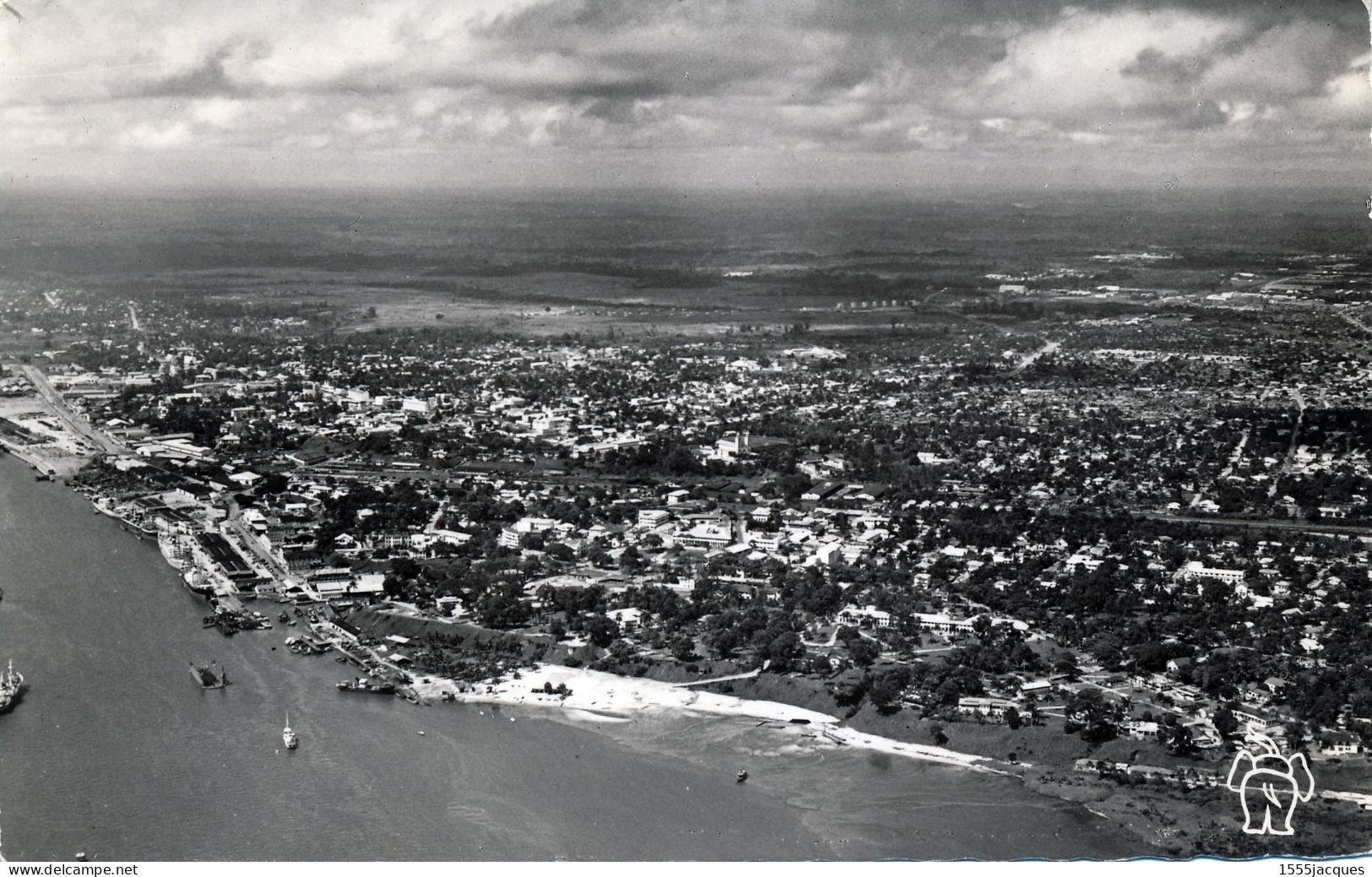 CAMEROUN : DOUALA : VUE GÉNÉRALE / CARTE ÉCRITE DE 1955 - Cameroun