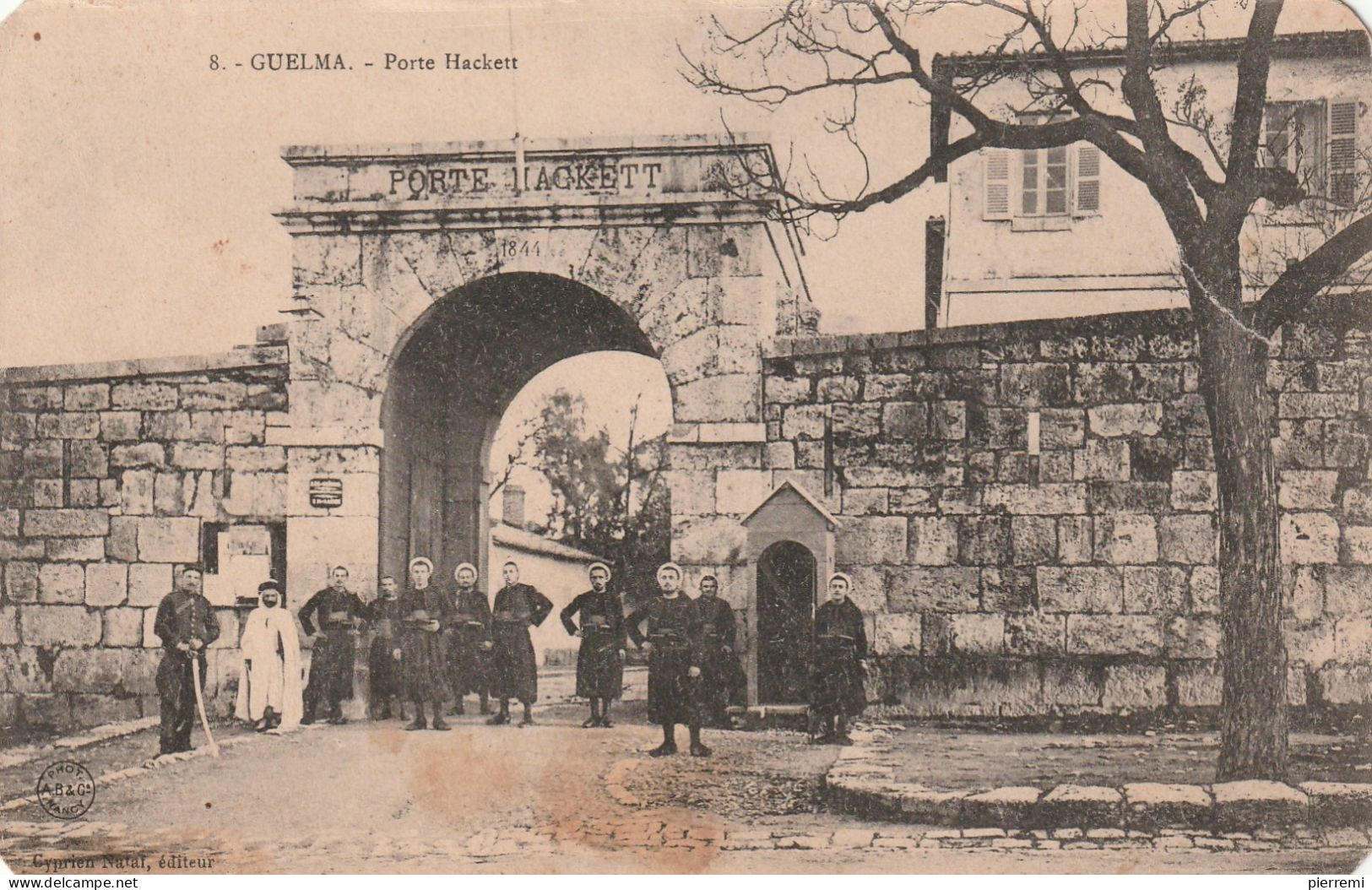 Guelma   Porte Hackett No 8  Attention  Voir  Scan ...  Tache.... - Guelma