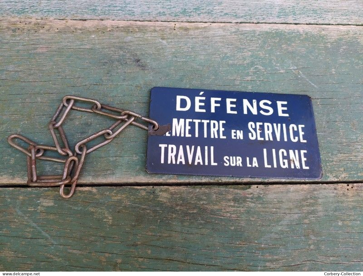 Ancienne Petite Plaque Emaillée SNCF Défense De Mettre En Service Travail Sur La Ligne - Trenes & Aviones