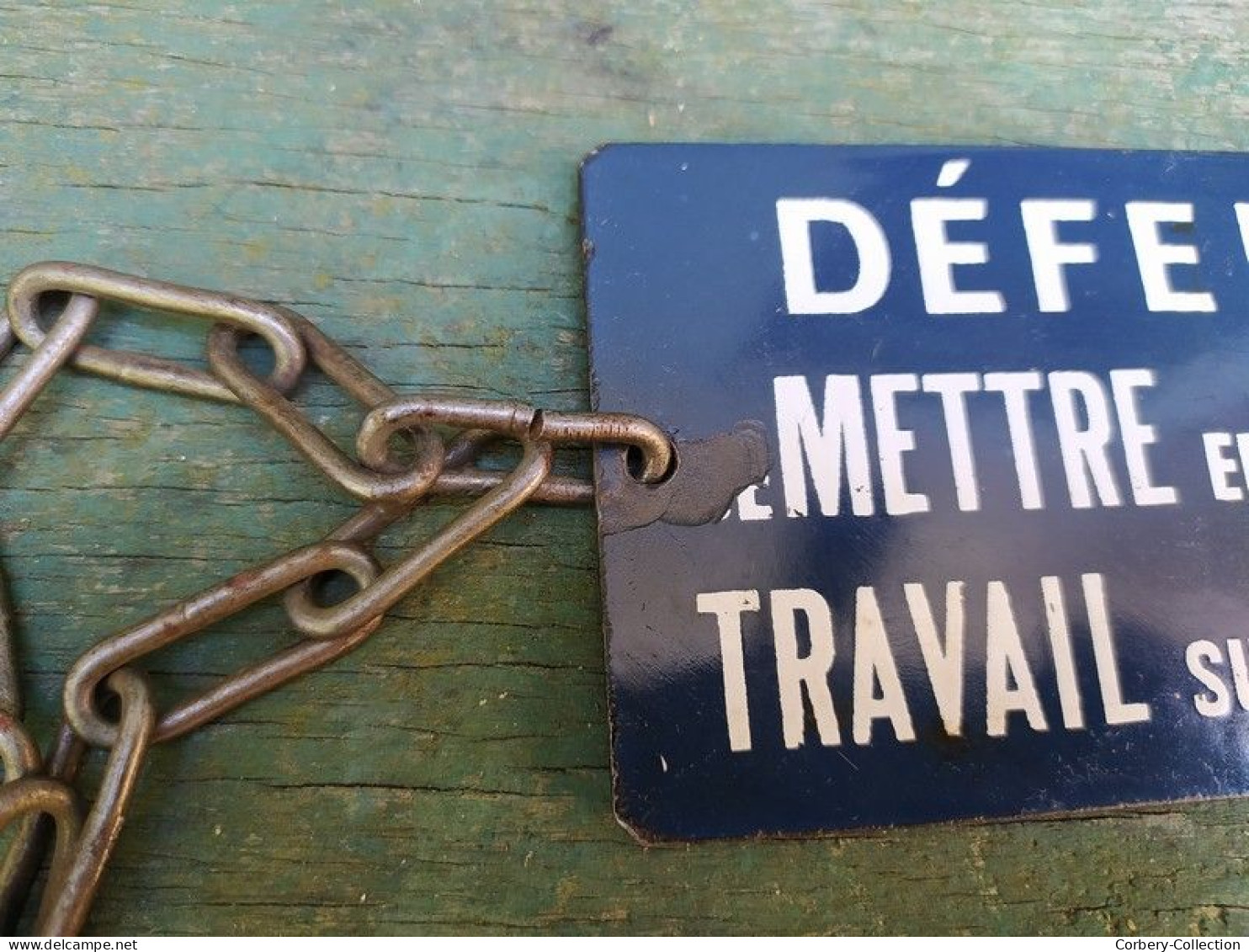 Ancienne Petite Plaque Emaillée SNCF Défense De Mettre En Service Travail Sur La Ligne - Züge & Flugzeuge