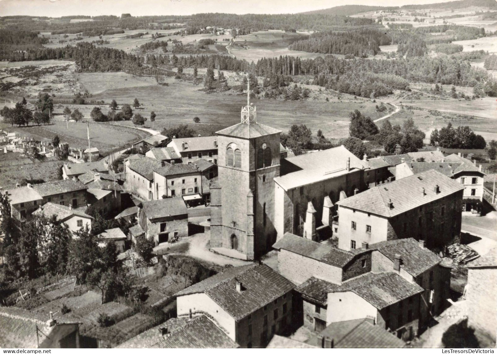 FRANCE - En Avion Au Dessus De - Fournols - L'Eglise Côté Ouest - Carte Postale  Ancienne - Ambert