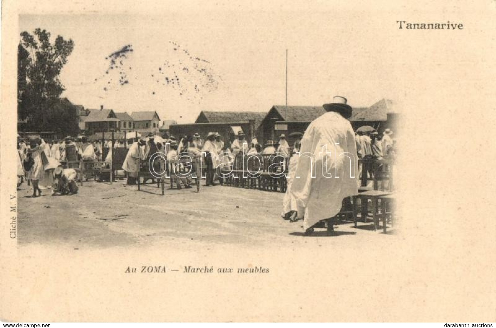 T2 Antananarivo, Tananarive; Au Zoma, Marche Aux Meubles / Furniture Market With Vendors - Unclassified