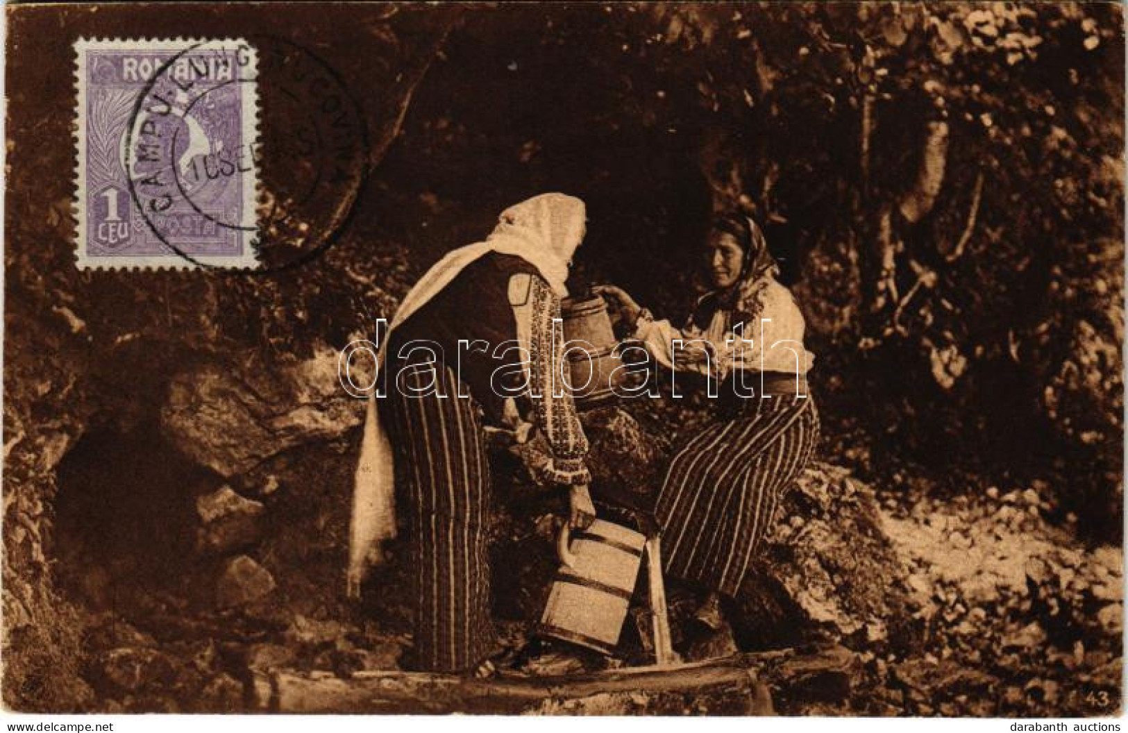 * T1/T2 Romania, Romanian Women In Folk Wear At The Well - Ohne Zuordnung