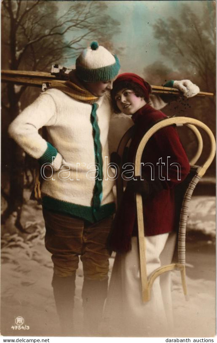 T2 1915 Szerelmes Pár Síléccel és Szánkóval, Téli Sportok / Romantic Couple With Skis And Sled, Winter Sports, Photo - Unclassified