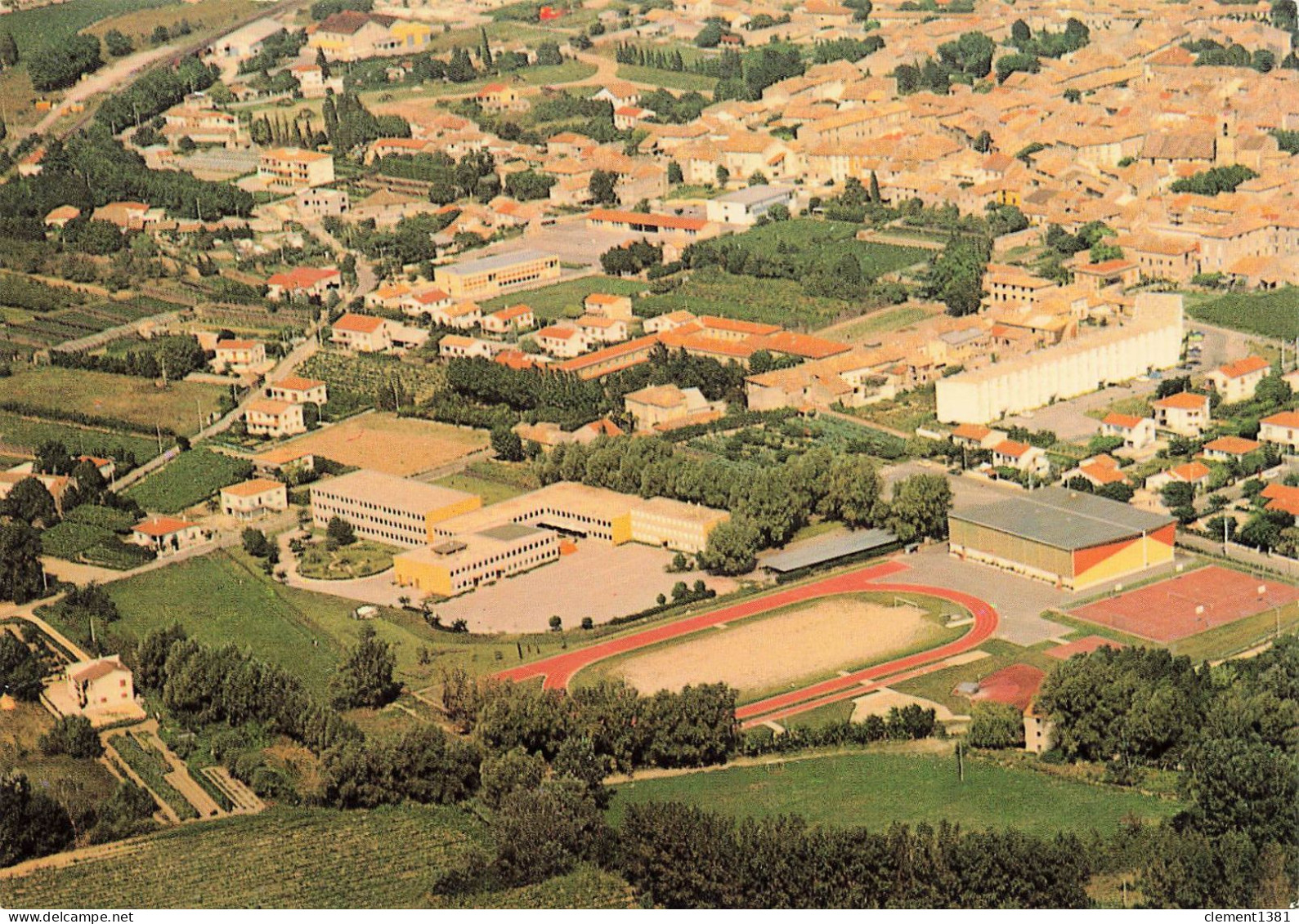 Roquemaure Le CES Paul Valery Et Le Complexe Sportif - Roquemaure