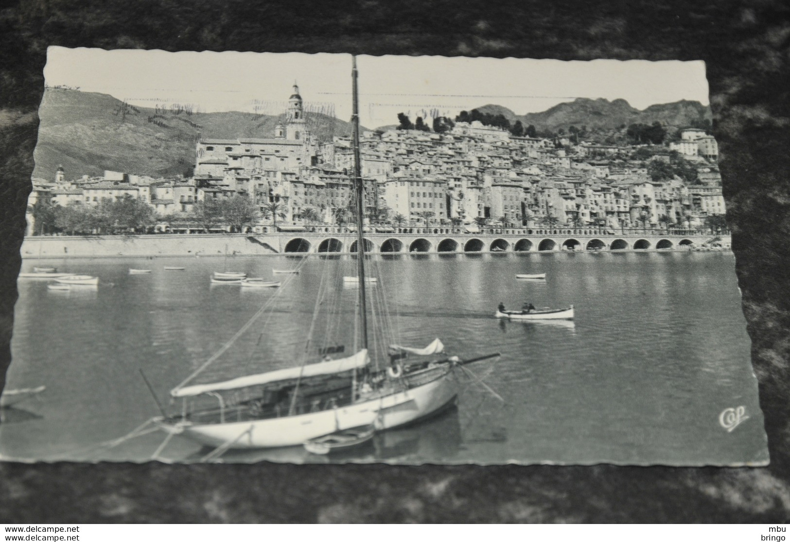 A2946   Menton, Le Port Et La Vieille Ville - 1956 - Menton