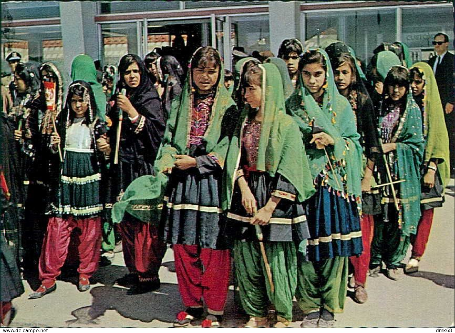 AFGHANISTAN - AFGHAN NATIONAL DRESS - ORIGINAL PHOTO PRINTED FOR HAMIDZADAH STORES - 1960s  (16631) - Afghanistan