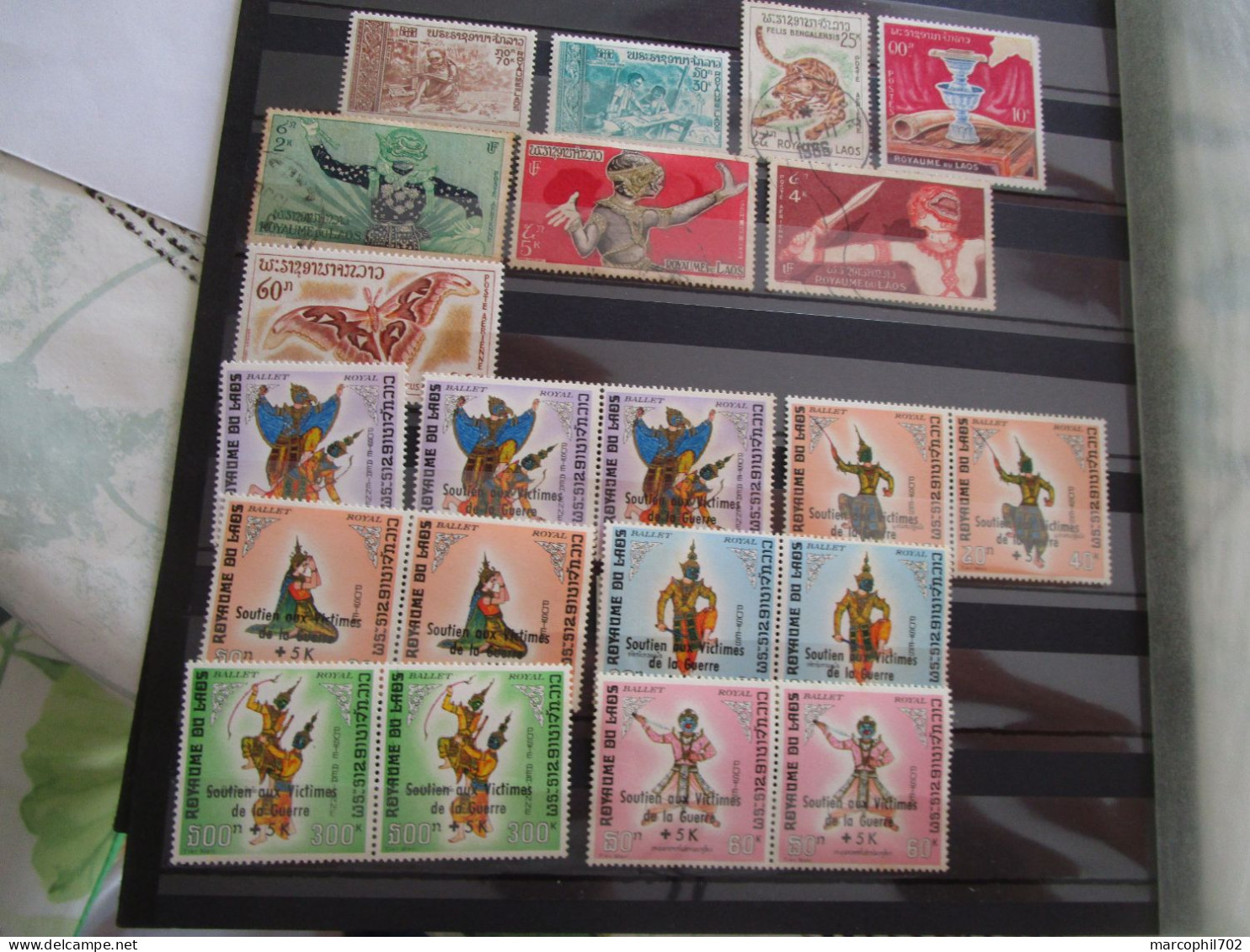 Lot De Timbres Du Laos Neufs Ou Charnierres Ou Oblitérés - Laos