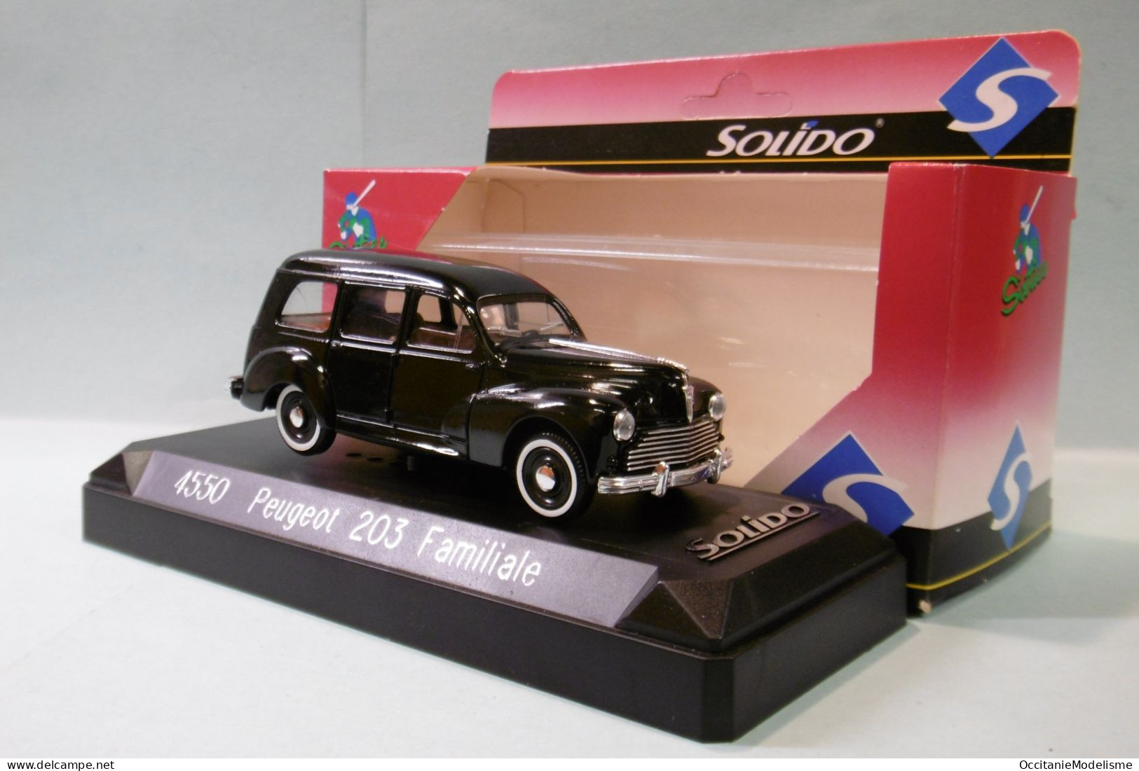 Solido Sixties - PEUGEOT 203 Familiale Noir Réf. 4550 BO 1/43 - Solido