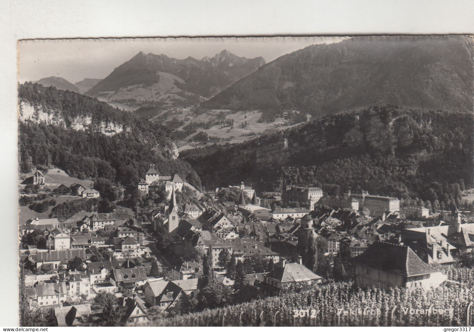 D6162) FELDKIRCH - Vorarlberg - Atle S/W Ansicht über Die Häuser Der Stadt - Feldkirch