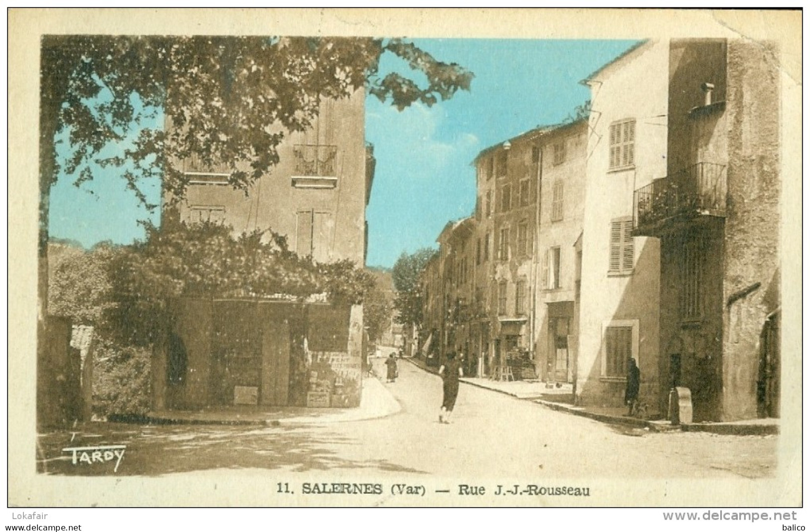 83 - Salernes - Rue J.J. Rousseau - Salernes