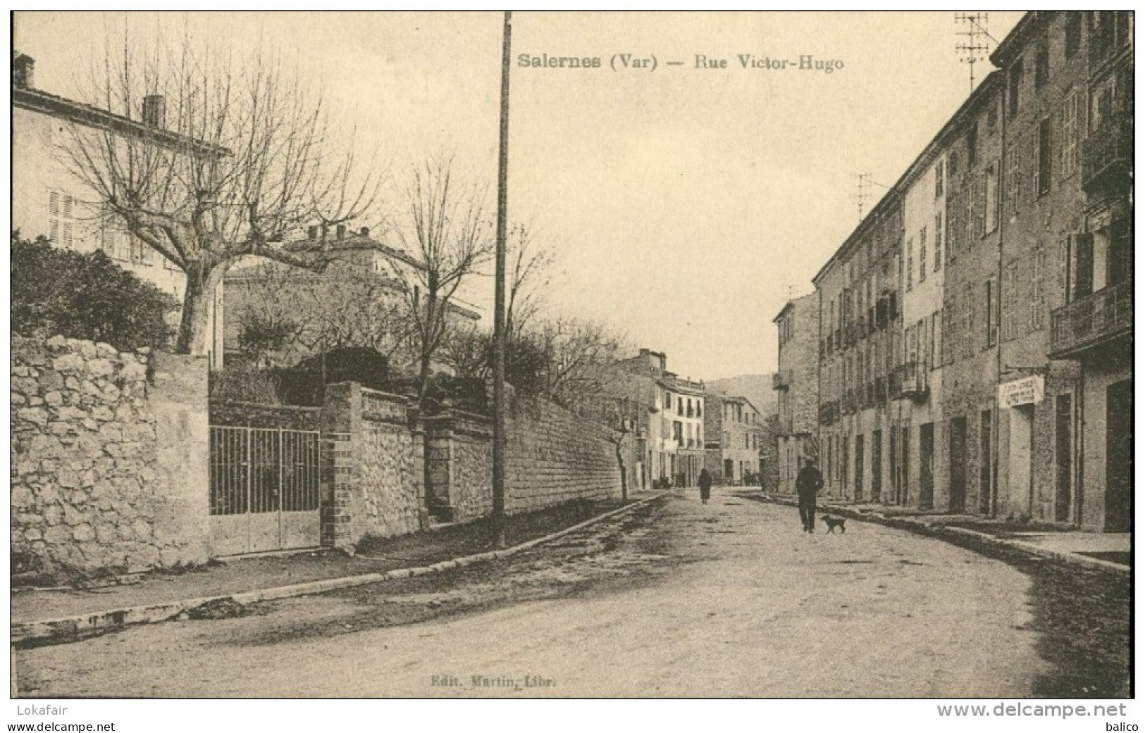 83 - Salernes - Rue Victor Hugo - Salernes