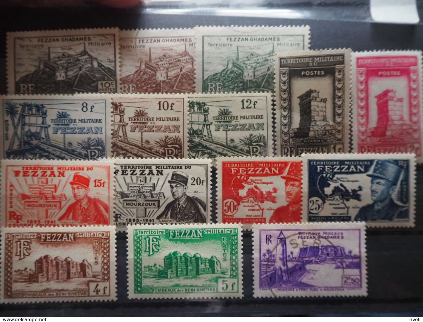 COLLECTION FEZZAN 1946 NEUFS SANS CHARNIERE ET OBLITERE COTE 52E EN 2015 - Unused Stamps