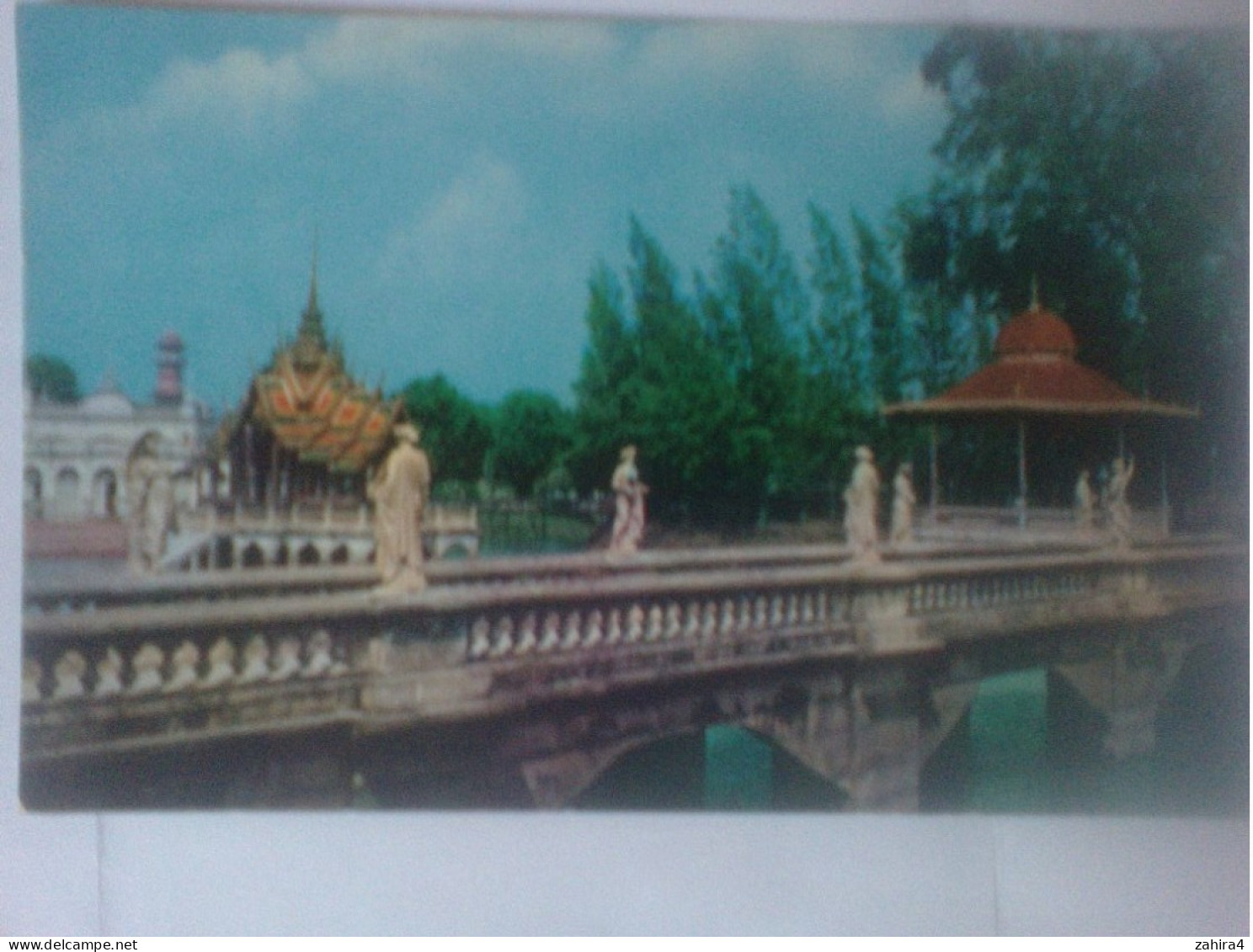 Pont - Phra Thinang Isawan Thipaasana - In The Bang Pa In Palace Ayudhya - Thaïlande