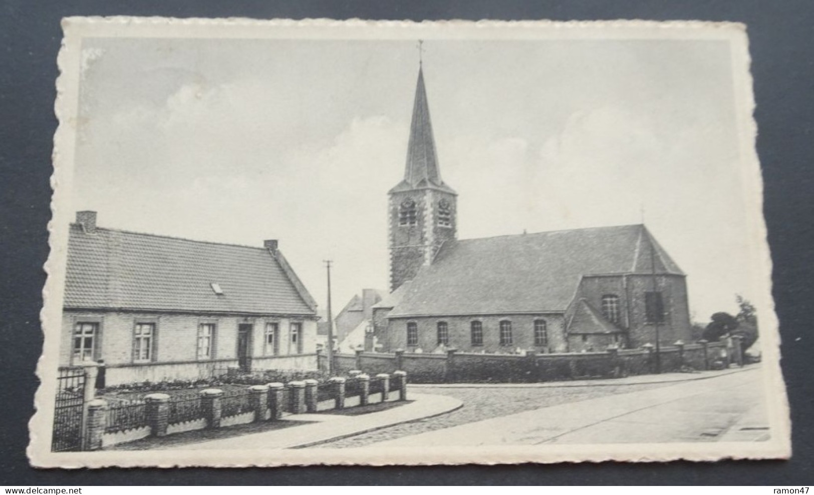 Arc-Ainières - Place D'Arc - Edition J. Durieux-Lahousse, Hérinnes-Pecq - Frasnes-lez-Anvaing