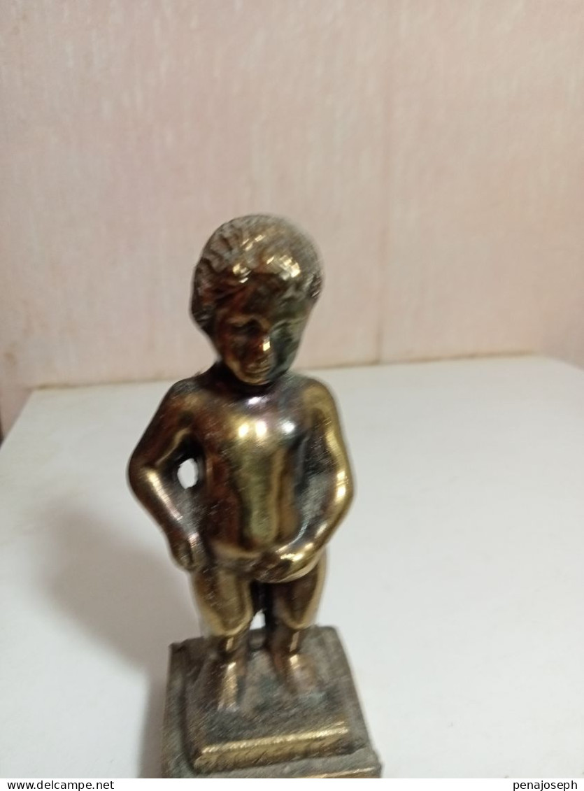 Statuette Ancienne En Régule Hauteur 11 Cm - Metall